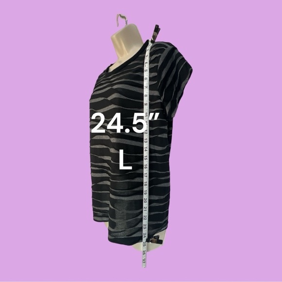 Simply Vera Vera Wang Funky Black Gray Wavy Stripe Short Sleeve Top Size XL - Picture 3 of 6
